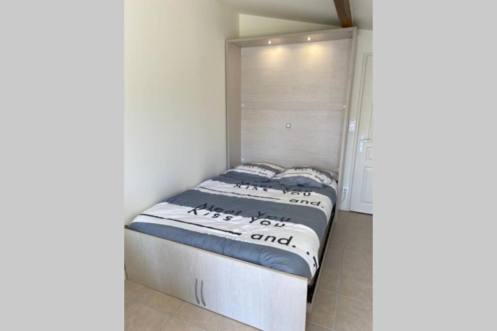 Appartement Loft 21 M² Pouvant Accueillir 4 Personnes Monteux