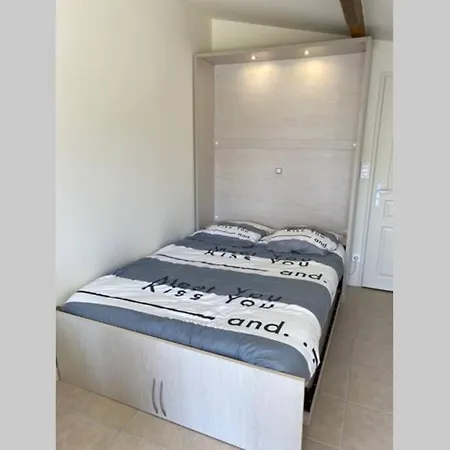 Loft 21 M² Pouvant Accueillir 4 Personnes Monteux Exterior foto